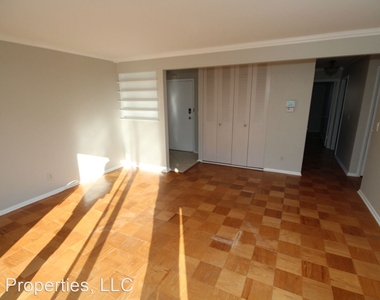 223 Crocker Drive Unit C - Photo Thumbnail 3