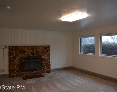 4606 Aspen Dr - Photo Thumbnail 4