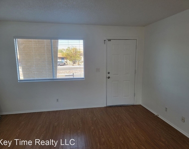 2152 Riviera Blvd - Photo Thumbnail 0