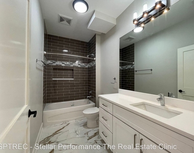 1730-34 W 18th Street Unit 303 - Photo Thumbnail 15