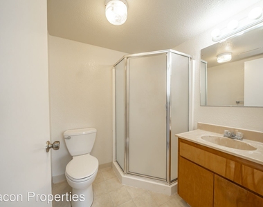 427-437-439 Foothill Blvd - Photo Thumbnail 13