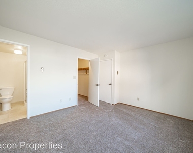 427-437-439 Foothill Blvd - Photo Thumbnail 10