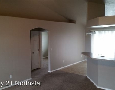 4004 N Abbott St - Photo Thumbnail 1