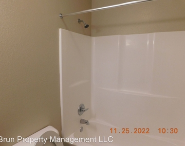 2313 Talbott Way - Photo Thumbnail 32