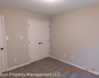 2313 Talbott Way - Photo Thumbnail 30