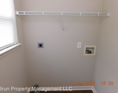 2313 Talbott Way - Photo Thumbnail 35