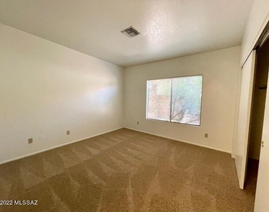 610 W Cassidy Place - Photo Thumbnail 20