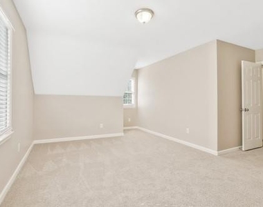 510 Maplelake Drive - Photo Thumbnail 22