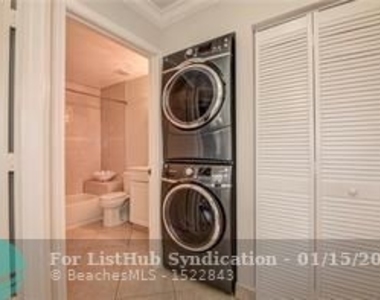 3171 Leewood Ter - Photo Thumbnail 7