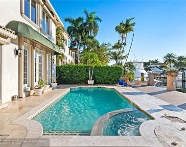 413 Coconut Isle Dr - Photo Thumbnail 27