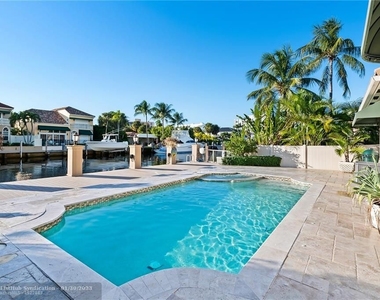 413 Coconut Isle Dr - Photo Thumbnail 28