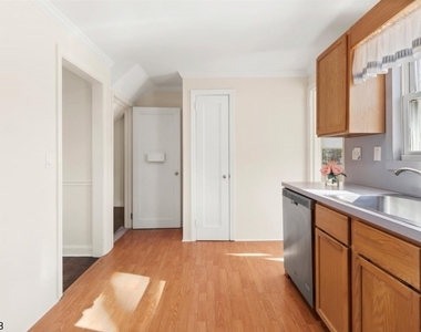 28 Laurel Pl - Photo Thumbnail 9