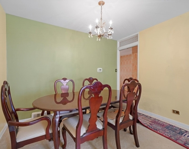 2531 W Howard Street - Photo Thumbnail 5