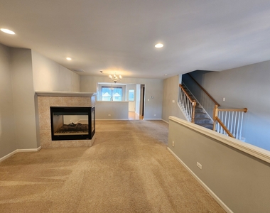 1137 Reserve Drive - Photo Thumbnail 6