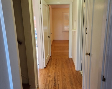 226 Delaware St - Photo Thumbnail 9