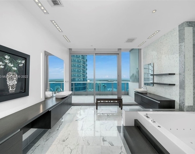 200 Biscayne Boulevard Way Apt 5401 - Photo Thumbnail 19