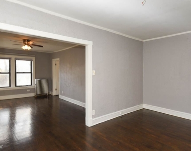 3600 W. Sunnyside, Unit 3 - Photo Thumbnail 6