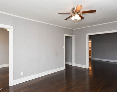 3600 W. Sunnyside, Unit 3 - Photo Thumbnail 11