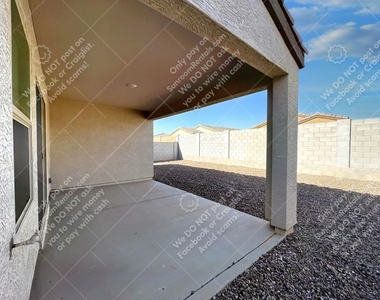 1736 E Desert Breeze Pl - Photo Thumbnail 25