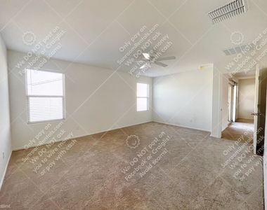 1736 E Desert Breeze Pl - Photo Thumbnail 20