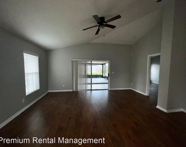 2620 Regency Oak Lane (lo) - Photo Thumbnail 12