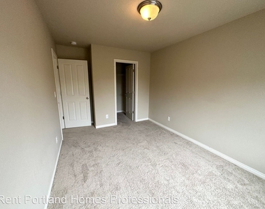 4533 Se Satinwood Street - Photo Thumbnail 18