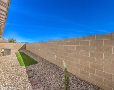 11719 Falcon Gorge Avenue - Photo Thumbnail 38