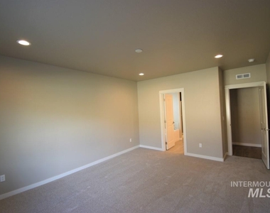 10668 W Royal Fern Ct - Photo Thumbnail 28