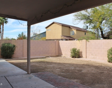 7430 W Eva Street - Photo Thumbnail 27