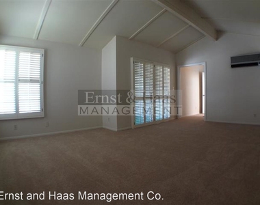 3938 Cerritos Ave. - Photo Thumbnail 18