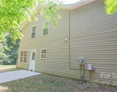 7024 R Lakeland Drive - Photo Thumbnail 11