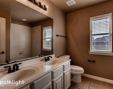 2107 Parkvista Court - Photo Thumbnail 14