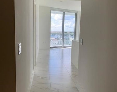 2000 Metropica Way Apt 1003 - Photo Thumbnail 9