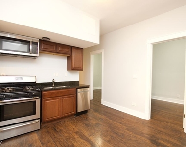 3649 W. Montrose, Unit F-5 - Photo Thumbnail 4