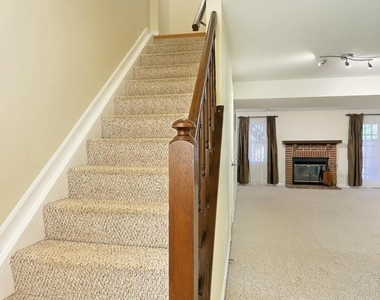 5719 Oakshore Ct - Photo Thumbnail 27