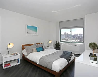  250 East Houston Street, Unit 5G - Photo Thumbnail 1