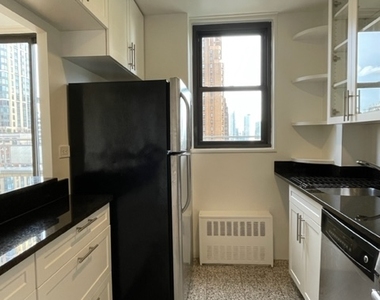  333 East 49th Street - Photo Thumbnail 7