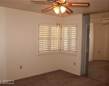 8908 Litchfield Avenue - Photo Thumbnail 17