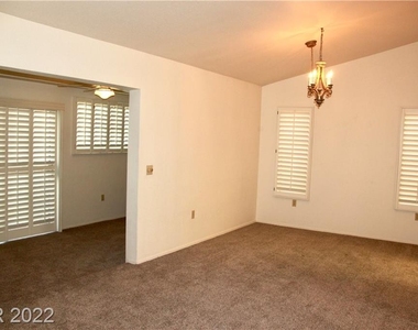 8908 Litchfield Avenue - Photo Thumbnail 4