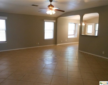 217 Val Verde Drive - Photo Thumbnail 2