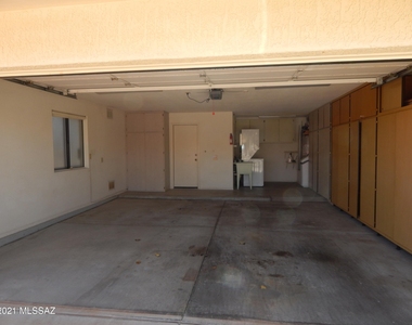 1434 E Bright Angel Drive - Photo Thumbnail 32