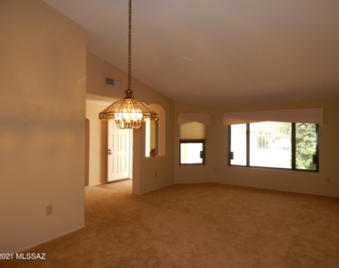 1434 E Bright Angel Drive - Photo Thumbnail 8