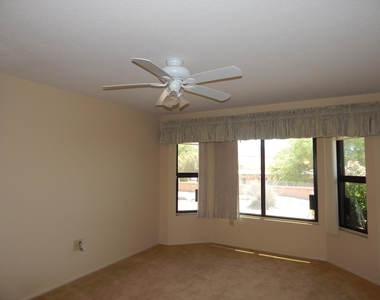 1434 E Bright Angel Drive - Photo Thumbnail 21