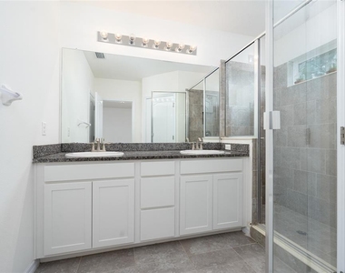 3844 Silverlake Way - Photo Thumbnail 24