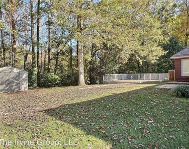 918 Silver Creek Cir - Photo Thumbnail 14