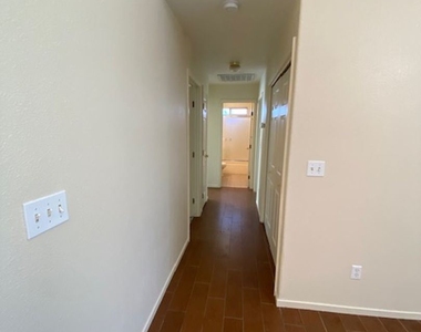 5532 W. Ashland Ct. - Photo Thumbnail 5