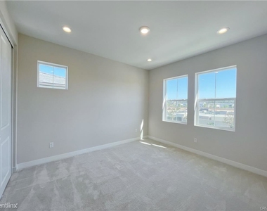 221 Fremont - Photo Thumbnail 8