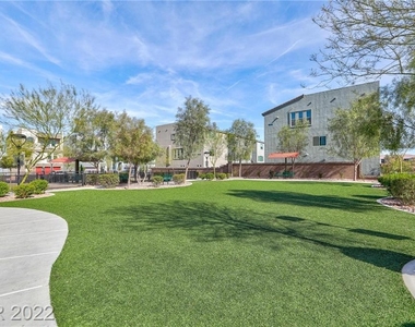 8101 Misty Canyon Avenue - Photo Thumbnail 2