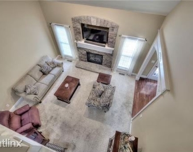 110 Caitlin Ln - Photo Thumbnail 32