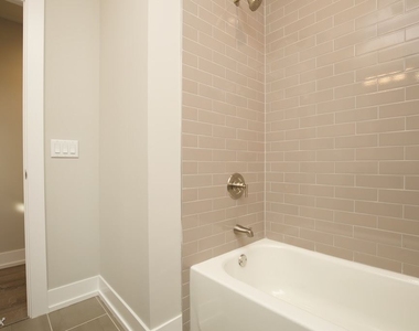 1138 Maple, Unit 4 - Photo Thumbnail 18